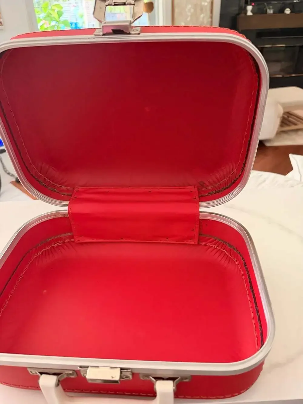 Trojan Luggage Co. vintage child